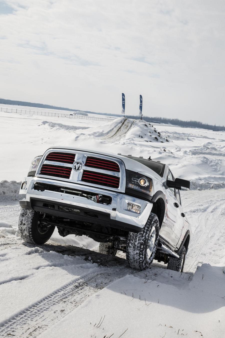  Dodge Ram 2500 Power Wagon 2014 года  (фото 47 из 51)